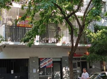 Departamento de 4 ambientes, La Paternal · 4 Ambientes - Balcon Corrido Al Frente - a Pasos de Av San Martin