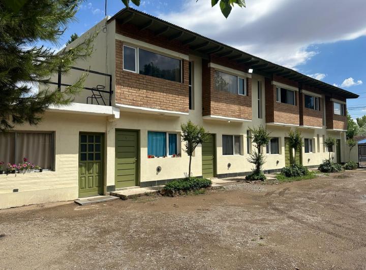 Casa · 80m² · 2 Dormitorios · 1 Cochera