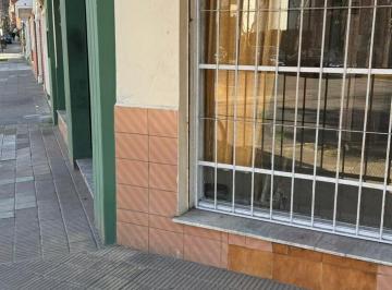 Local comercial , Vicente López · Vte López Local 102 Mas Vivienda. Las Heras y 25 de Mayo