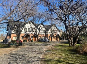 Casa · 135m² · 3 Ambientes · 1 Cochera · Excelente Dormis en Venta en Country Bsas Golf, Bella Vista