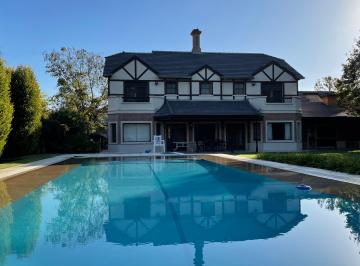 Casa de 6 ambientes, Pilar · Casa Estilo Francés en El Recuerdo – Estancias del Pilar