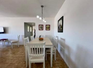 Departamento · 79m² · 4 Ambientes · 1 Cochera · Departamento de 4 Ambientes con Cochera