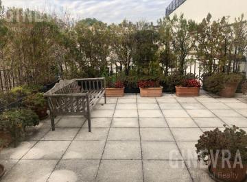 Casa · 1140m² · 9 Ambientes · 2 Cocheras · Propiedad Unica en Barrio Parque - Consultar Precio