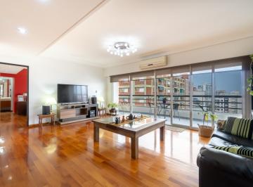 Departamento · 148m² · 5 Ambientes · 2 Cocheras · Departamento 5 Ambientes en Caseros