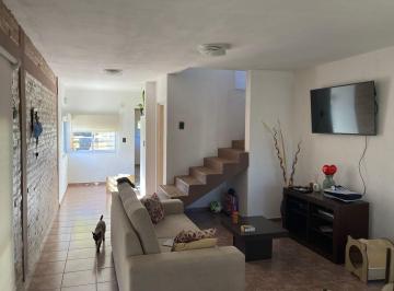 Foto · Casa de 2 Dorm. Más un Oficina, con Pileta, Ubicada en B Becciu - Villa Carlos Paz
