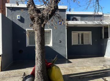 Casa de 4 ambientes, Córdoba · Oportunidad Villa Cabrera Venta Casa 2 Dorm Asador Pileta