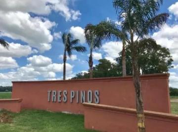 Terreno · 1073m² · Lotes en Barrio Cerrado Los Tres Pinos