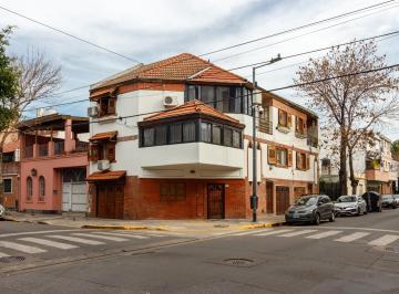 Casa · 115m² · 4 Ambientes · 1 Cochera · Casa a La Venta 4 Ambientes en Saavedra