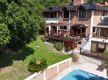 Casa · 550m² · 12 Ambientes · 2 Cocheras · Casa en Venta en Villa Carlos Paz, 6 Dorm.