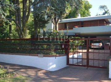 Casa · 390m² · 6 Ambientes · 1 Cochera · Venta Importante Chalet en Pinos de Anchorena
