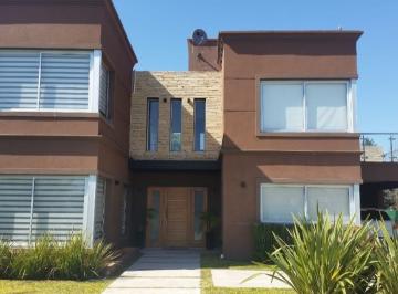 Casa de 5 ambientes, La Matanza · Club de Campo "Las Perdices". Casa 4 Amb.