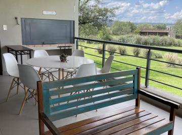 Departamento · 3 Ambientes · 1 Cochera · Casa en Praderas de San Lorenzo