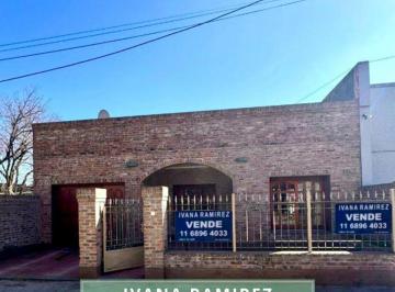 Casa · 300m² · 5 Ambientes · 1 Cochera · Casa en Venta 5 Amb. - Apta Crédito Hipotecario - Mercedes