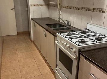 Departamento · 68m² · 3 Ambientes · Departamento 3 Ambientes Al Contrafrente con Balcon, en 1er. Piso por Escalera