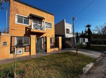 Casa · 190m² · 6 Ambientes · Casa en Lobos