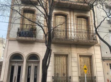 Edificio · 900m² · 29 Dormitorios · Venta - Constitución - a Reciclar - Categoria - Todo Destino - 3ptas - 29hab - 13bñs - Terr 300 m² - Sup Cub 900 m²