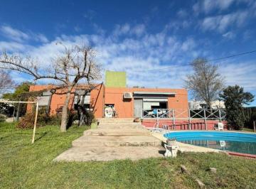 Casa Venta 1730m² de 3 ambientes · Leuman 156 - Casa en Venta - Barrio Palos Verdes
