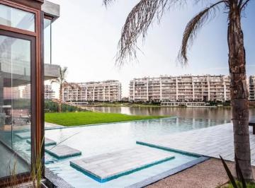 Casa de 6 ambientes, Tigre · Espectacular Casa en Venta en El Golf Nordelta, Al Lago