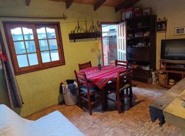Casa · 143m² · 9 Ambientes · 3 Casas en un Mismo Padron Acepta Banco