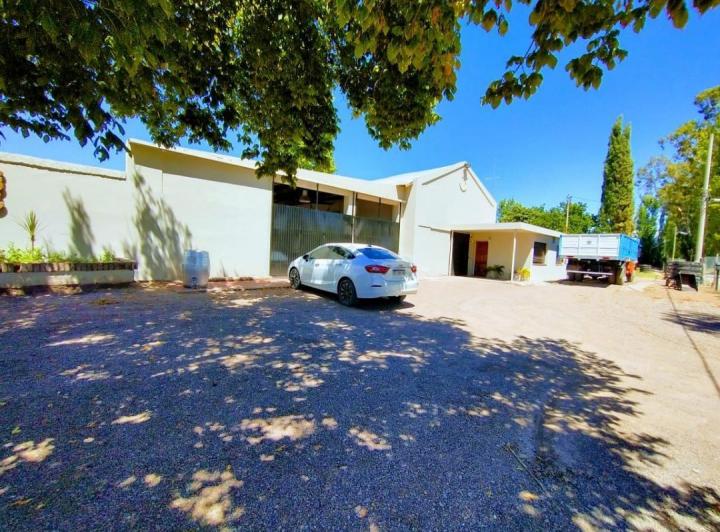 Bodega-Galpón · 800m² · 2 Ambientes