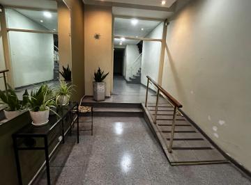 Departamento de 3 ambientes, Lanús · En Venta - Depto 3 Amb - Inmejorable Ubicación