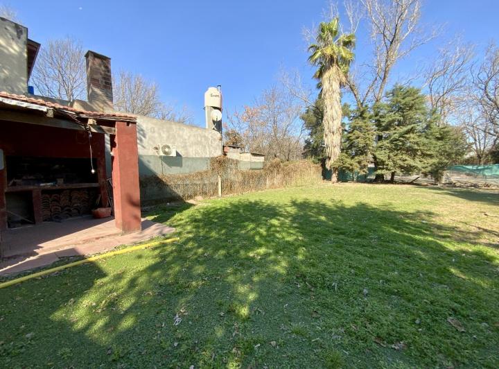 Casa · 120m² · 6 Ambientes · 2 Cocheras