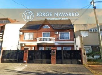 Casa · 82m² · 3 Ambientes · 1 Cochera · Excelente Duplex en Villa Bosch