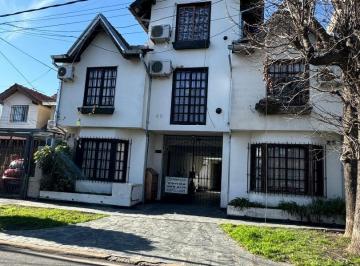 Departamento · 60m² · 3 Ambientes · 1 Cochera · Duplex en Venta con Cochera y Patio - Apto Credito
