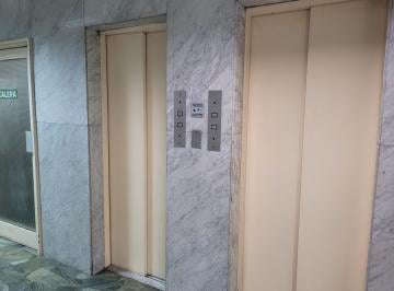 Oficina comercial de 4 ambientes, Centro / Microcentro · Florida Esq. Rivadavia - Cfte. Ofic 120 m² - Á - Trab + 3desp + 2bños + Coc. a - Ac. Vig. + Coch. Fja.