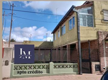 Casa · 153m² · 3 Ambientes · 1 Cochera · Venta o Permuta de Casa en Mercedes B.