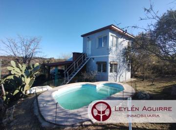 Casa · 129m² · 4 Ambientes · 1 Cochera · Casa a m del Río. Villa Flor Serrana. Tanti