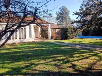 Quinta vacacional · 800m² · La Reja Ubicación Residencial Chalet Quinta con Piscina