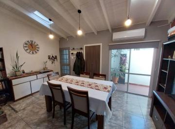 PH · 85m² · 4 Ambientes · PH 4 Amb Planta Baja Al Fondo