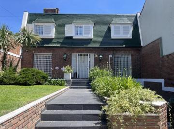 1 · Venta Casa de 6 Ambientes en Florida Mitre