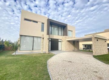 Casa de 5 ambientes, Ezeiza · Casa en Venta en El Principado - Canning