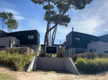 Departamento · 120m² · 3 Ambientes · 1 Cochera · Duplex 3 Ambientes Cochera y Jardin Pinamar