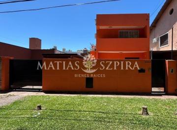 Casa · 202m² · 5 Ambientes · 2 Cocheras · Casa en Venta