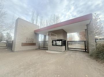 Terreno · 758m² · Venta - Lotes en Barrio Privado La Alameda - T073