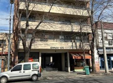 Departamento de 3 ambientes, San Fernando · Excelente Departamento 3 Amb. con Cochera. Av Peron N° 3331, Victoria.
