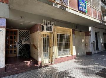 Departamento · 94m² · 4 Ambientes · 1 Cochera · Departamento 4 Ambientes. | Castro Barros Al 600
