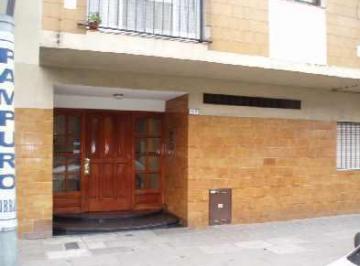 Departamento · 55m² · 2 Ambientes · Departamento en Venta Ubicado en Lanús Este, Lanús, G. B. a. Zona Sur