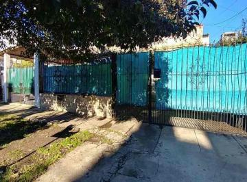 Casa · Casa en Venta Ubicado en Lanús Este, Lanús, G. B. a. Zona Sur