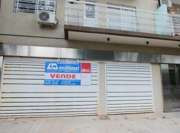 Local comercial · 48m² · Local en Venta Ubicado en Lanús Este, Lanús, G. B. a. Zona Sur