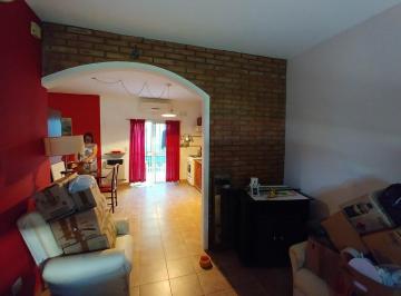 PH · 70m² · 3 Ambientes · Departamento PH en Venta Ubicado en Wilde, Avellaneda, G. B. a. Zona Sur