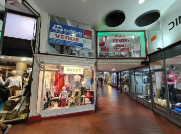 Local comercial · 85m² · Local en Venta en Lanús Este, Lanús, G. B. a. Zona Sur