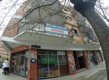 Departamento · 71m² · 3 Dormitorios · Departamento en Venta Ubicado en Lanús Este, Lanús, G. B. a. Zona Sur
