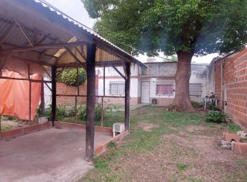Casa · 140m² · 3 Ambientes · 3 Cocheras · Venta Casa 3 Ambientes Parque Berazategui
