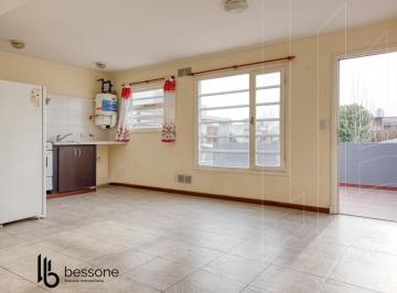 PH · 40m² · 2 Ambientes · 1 Cochera · PH en Pinos de Anchorena