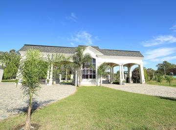 Terreno · 840m² · Terreno en Venta en Chateau Pilar