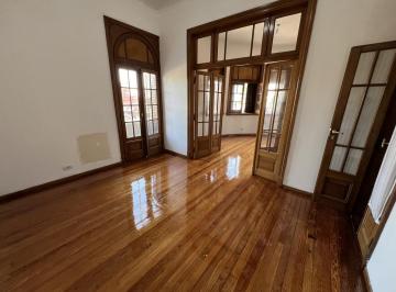 Oficina comercial · 150m² · 6 Ambientes · Oficina en Mataderos